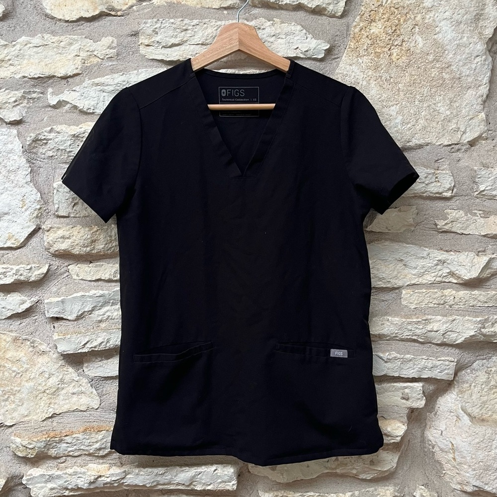 Figs Technical Collection Black Scrub Top in Women’s Size XS